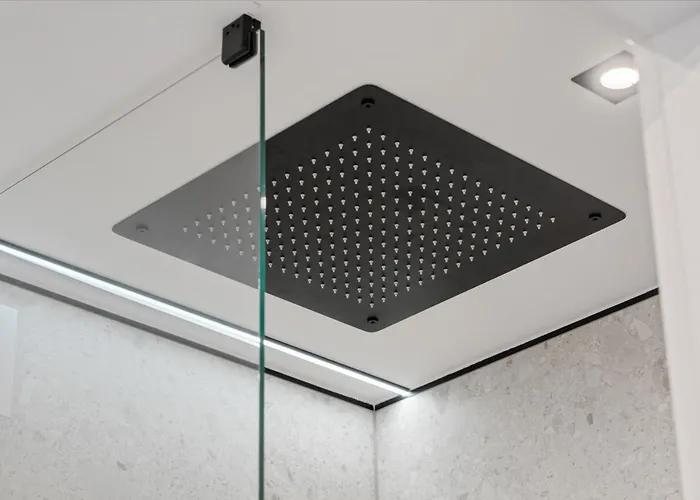 1-2 Personen - Parkplatz - Fahrradgarage - Zentrum - Kueche - Klima *